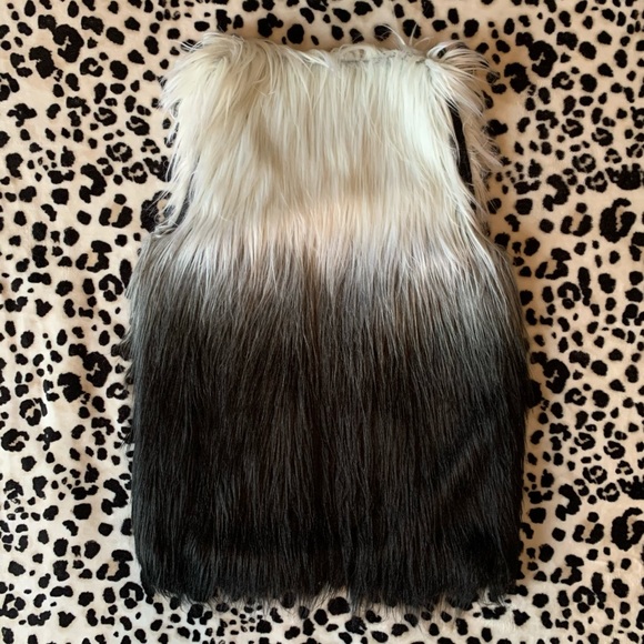 Kenzie Faux Fur Ombré “Cruella de Vil” Vest - Picture 2 of 10